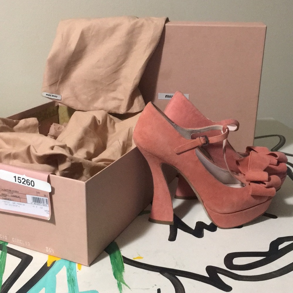 Miu Miu Camoscio Camelia 36 1/2 - image 1